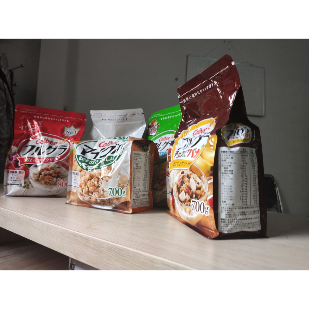 Ngũ cốc Calbee Nhật bản 800 g (Granola - Protein)