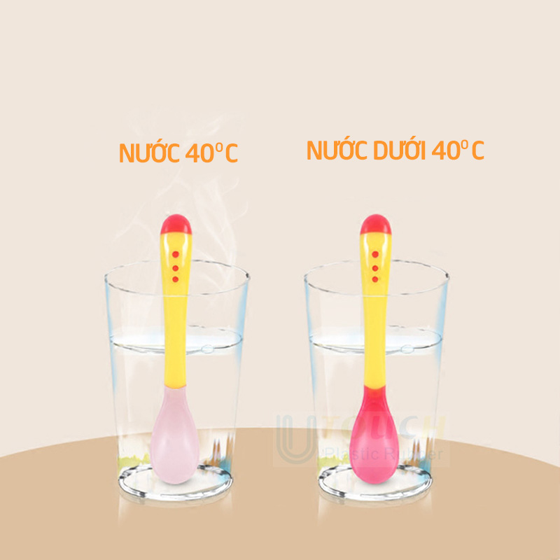 Thìa báo nóng cho bé cảm ứng nhiệt