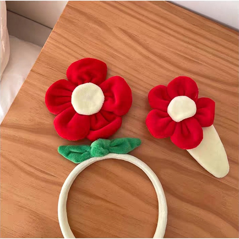 CÀI TÓC BÔNG HOA ĐỎ CUTE
