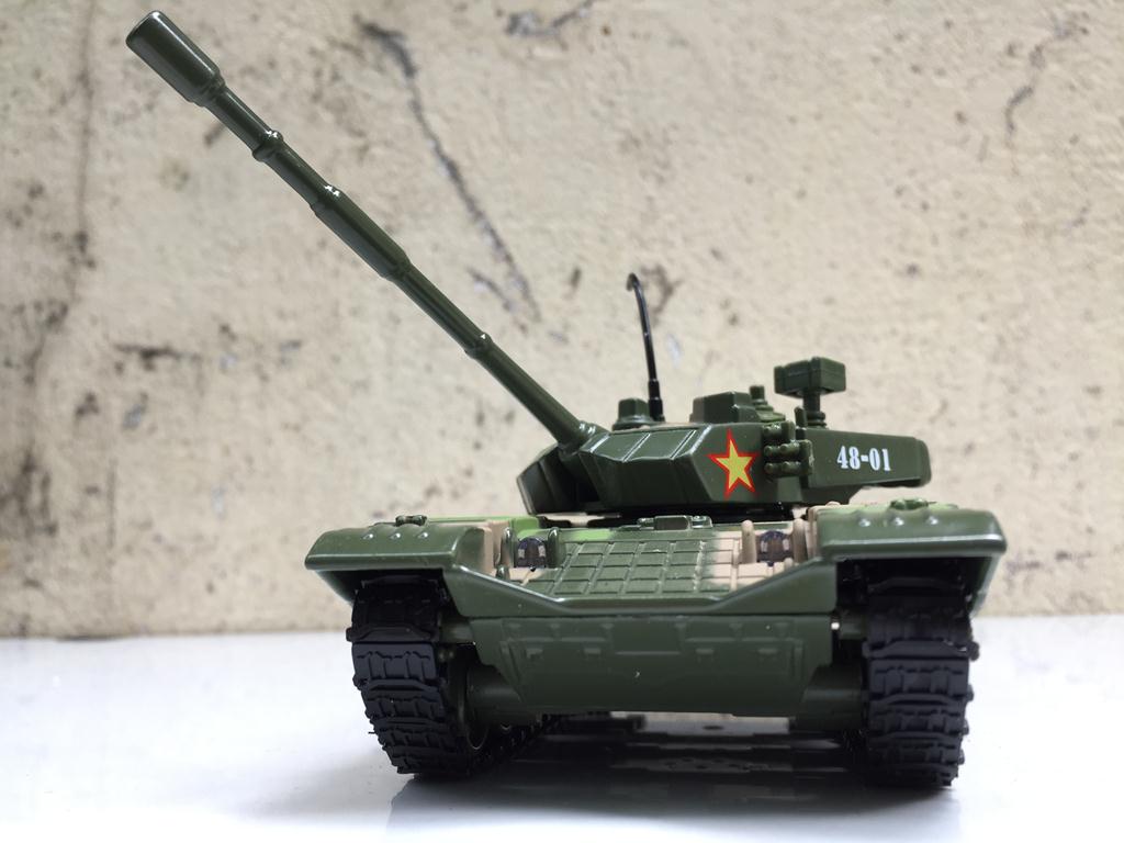 Mô hình xe Quân sự TANK T99B 1:36