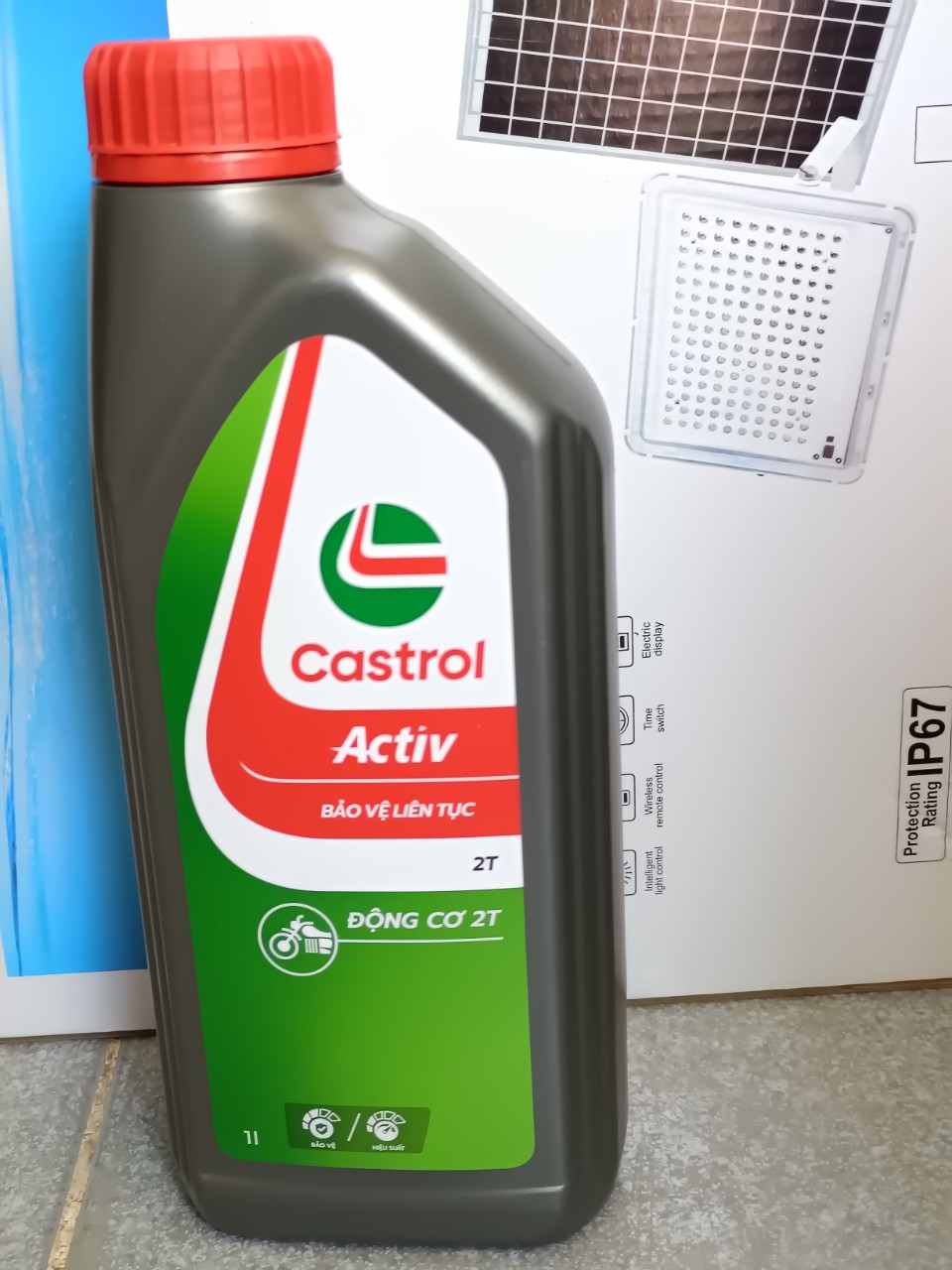Nhớt 2 thì Castrol Activ 1lit nắp đỏ mẫu mới