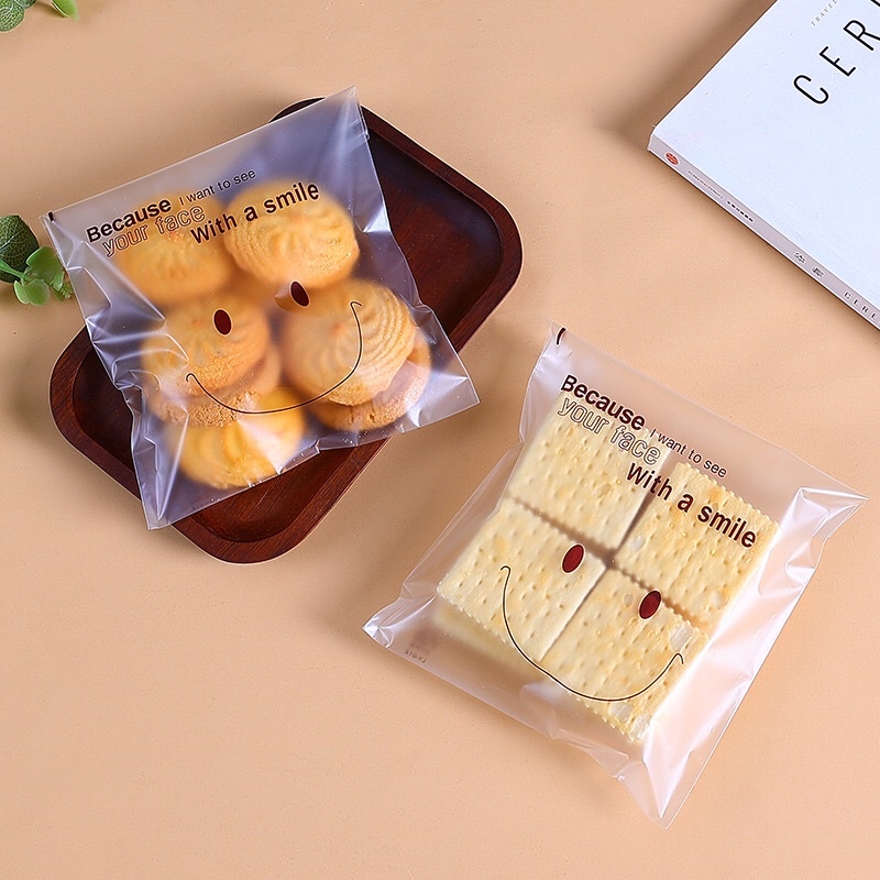 Túi đựng bánh dán miệng 100c