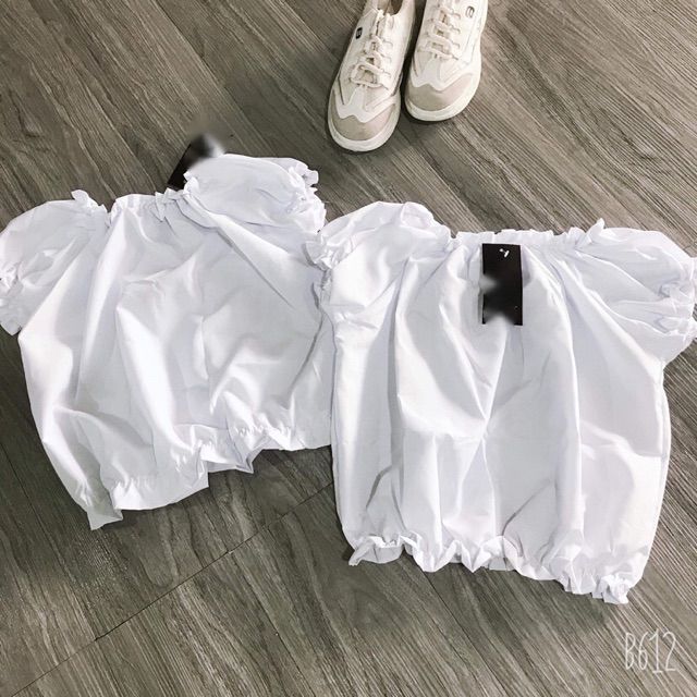 Áo croptop tay bồng sang chảnh