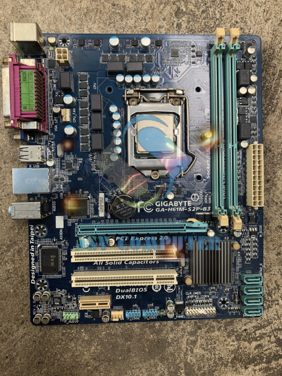 [HCM]Combo mainboard gigabytes ga-h61m-s2p3 socket 1155 + cpu core i3 3240 (3M Cache 3.40 GHz)
