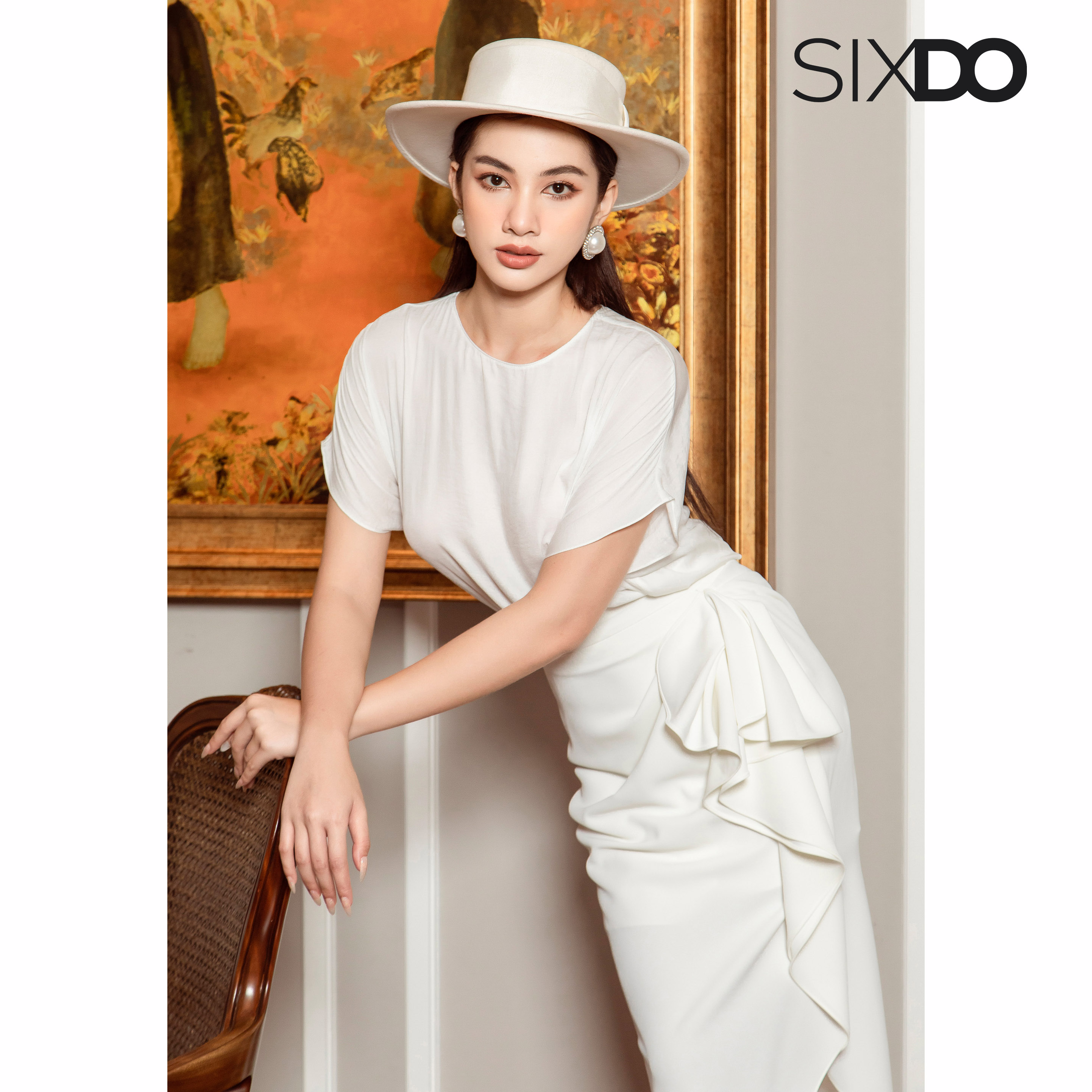 Áo lụa nữ cổ tròn Limited thời trang SIXDO (Silk Top In White Limited Collection)
