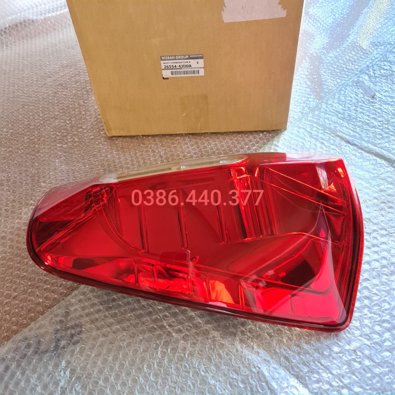 Đèn hậu Navara NP300 (Có phân vế, Giá 1 Chiếc) Xịn
