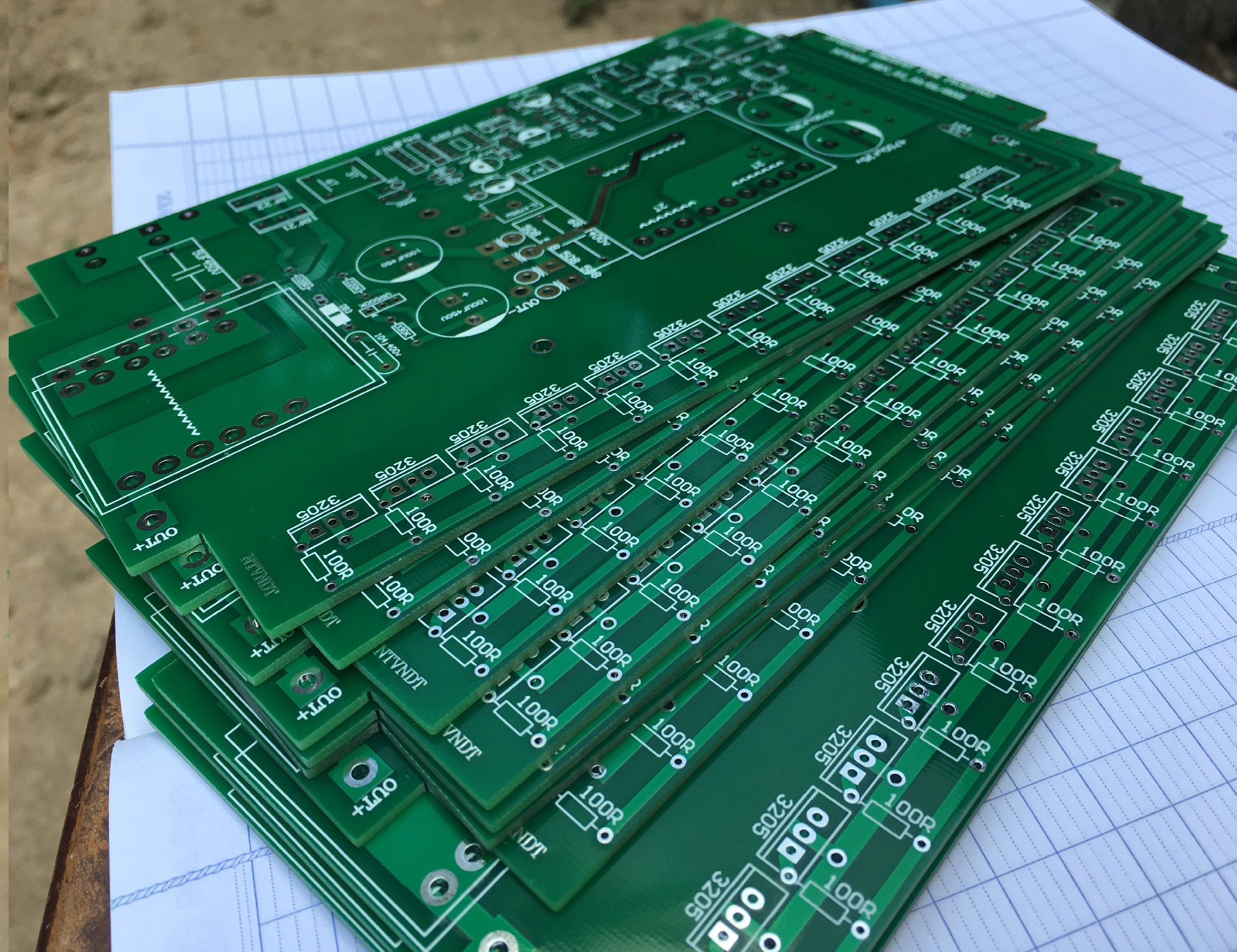 inverter 8-12 fet bâm xung pic kèm ic pic 12f683 đã nạp code