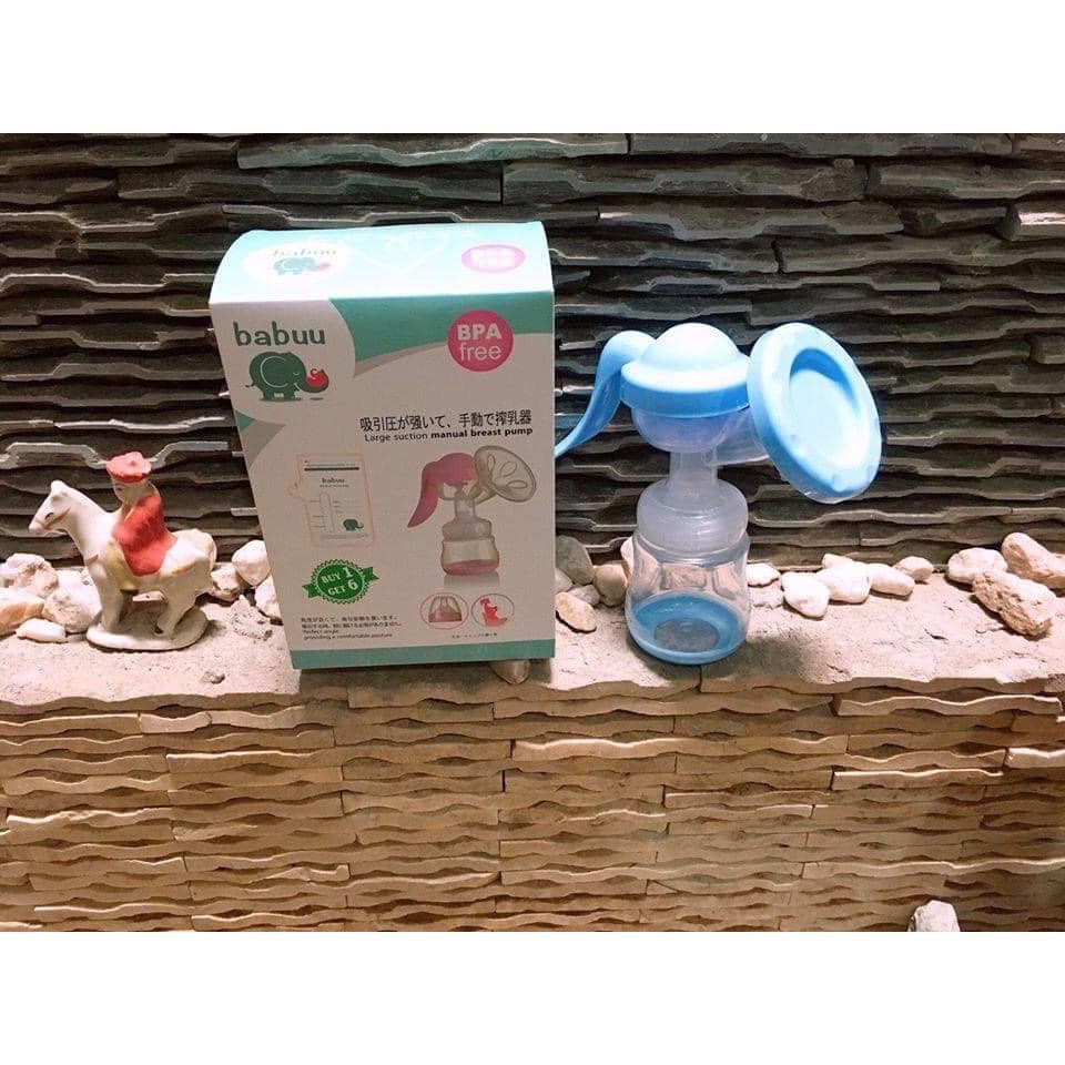 Máy hút sữa bằng tay Babuu Nhật Bản tặng kèm 6 túi trữ sữa
