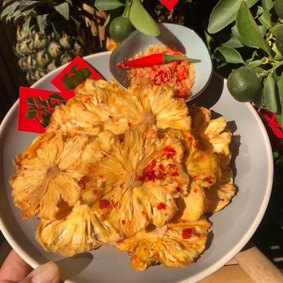 Thơm Sấy Muối Ớt Lon 500Gr