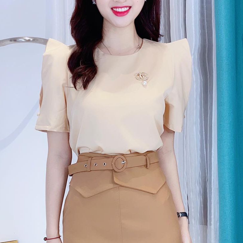 Áo kiểu công sở vải kate lụa vai nhọn CHUU A5507