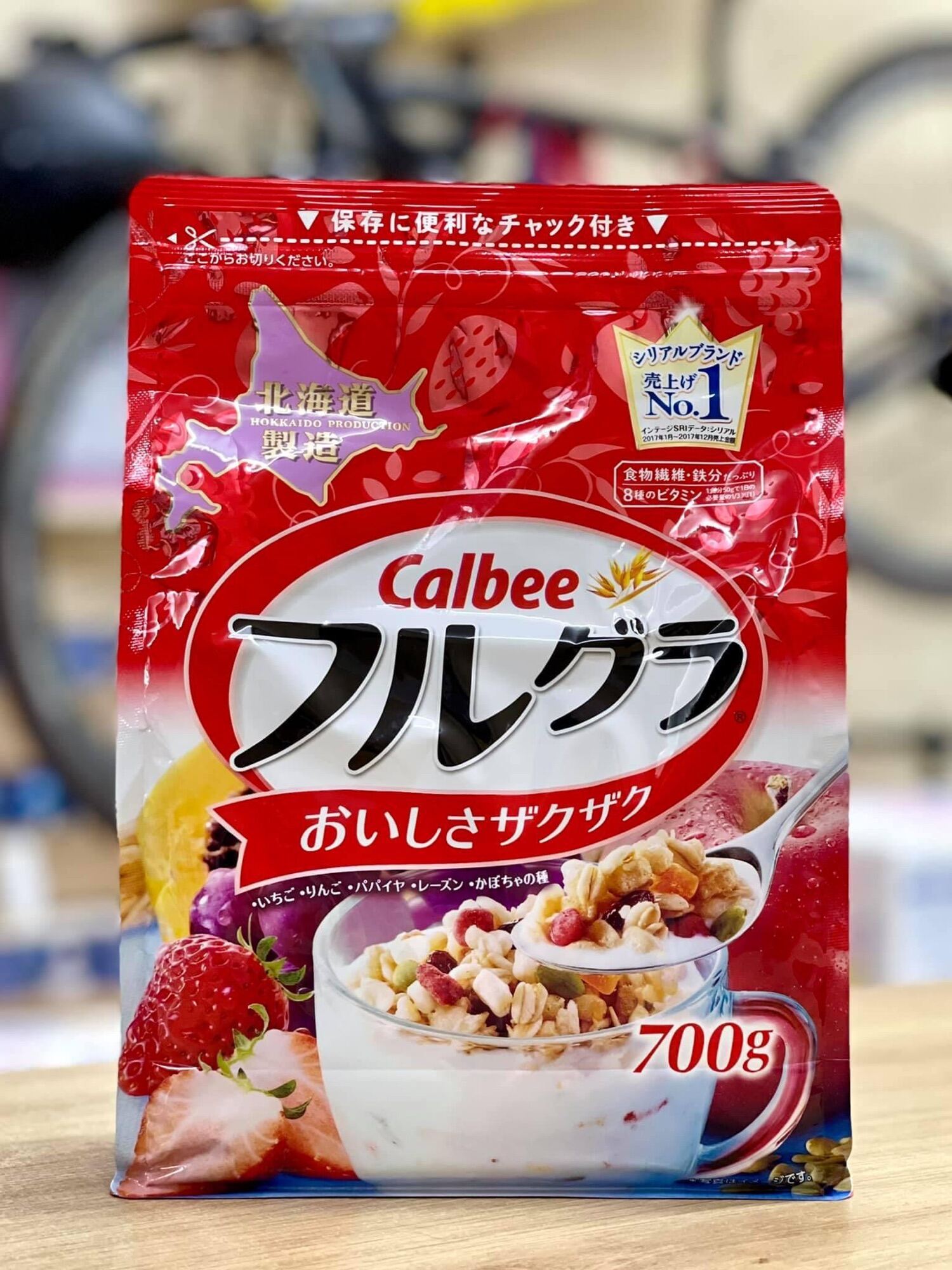 Ngũ cốc trái cây Calbee Nhật Bản 700g