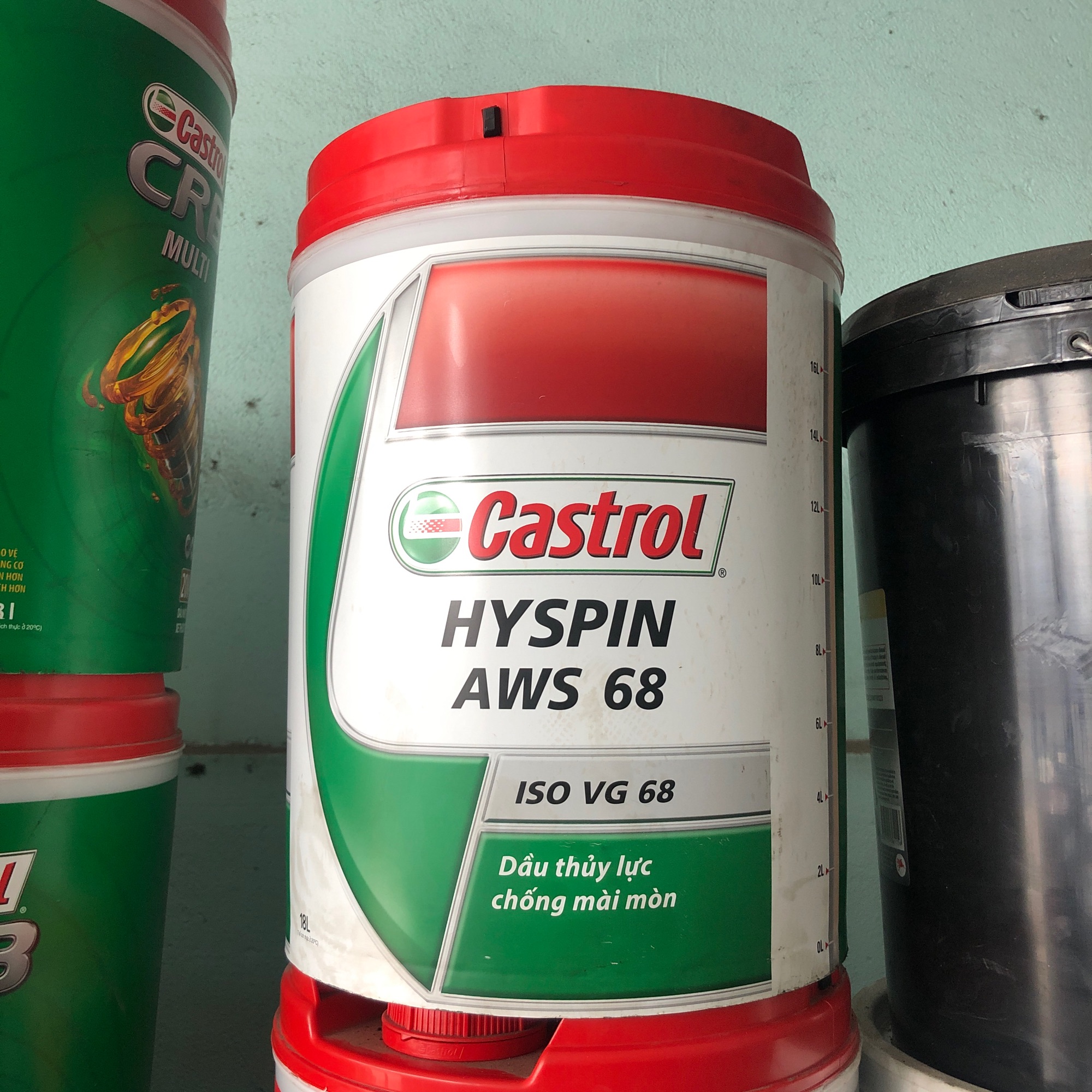 Nhớt thuỷ lực Castrol Hyspin AWS68 18L