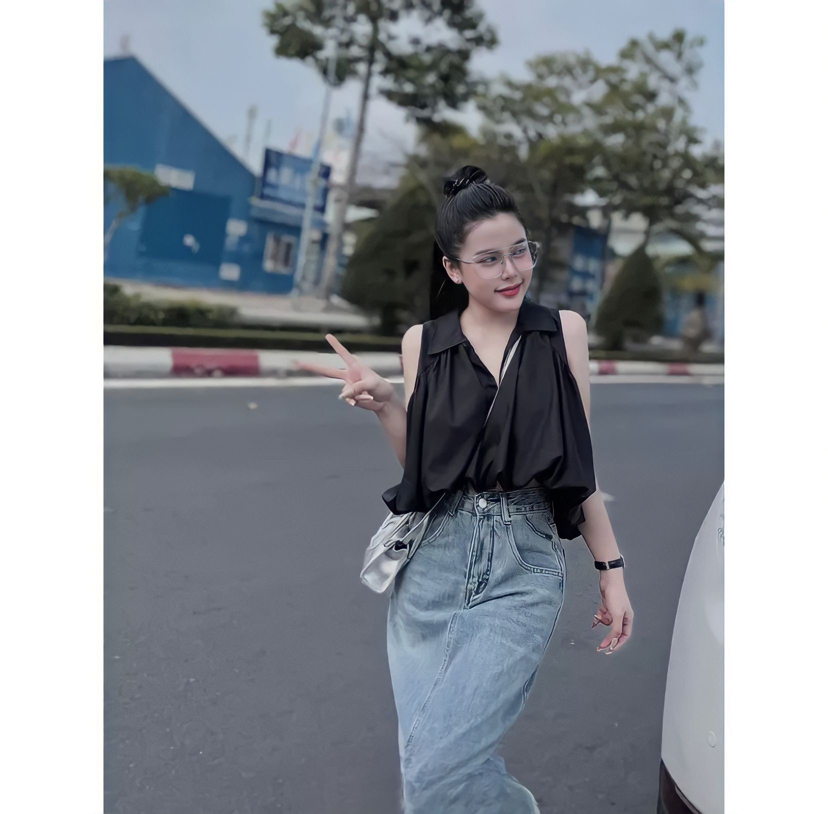 Áo sơ mi sát nách nữ dáng bom 🦋 áo somi nữ bo chun dáng thụng 2 màu 🦋