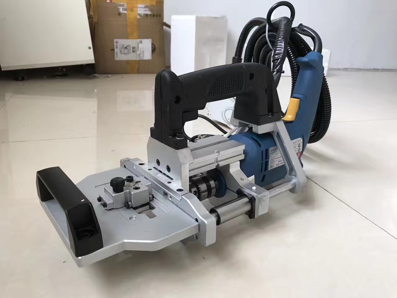 máy khoan chốt cam cầm tay