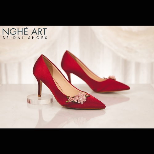 Giày cưới Nghé Art lụa đỏ hoa hồng 309