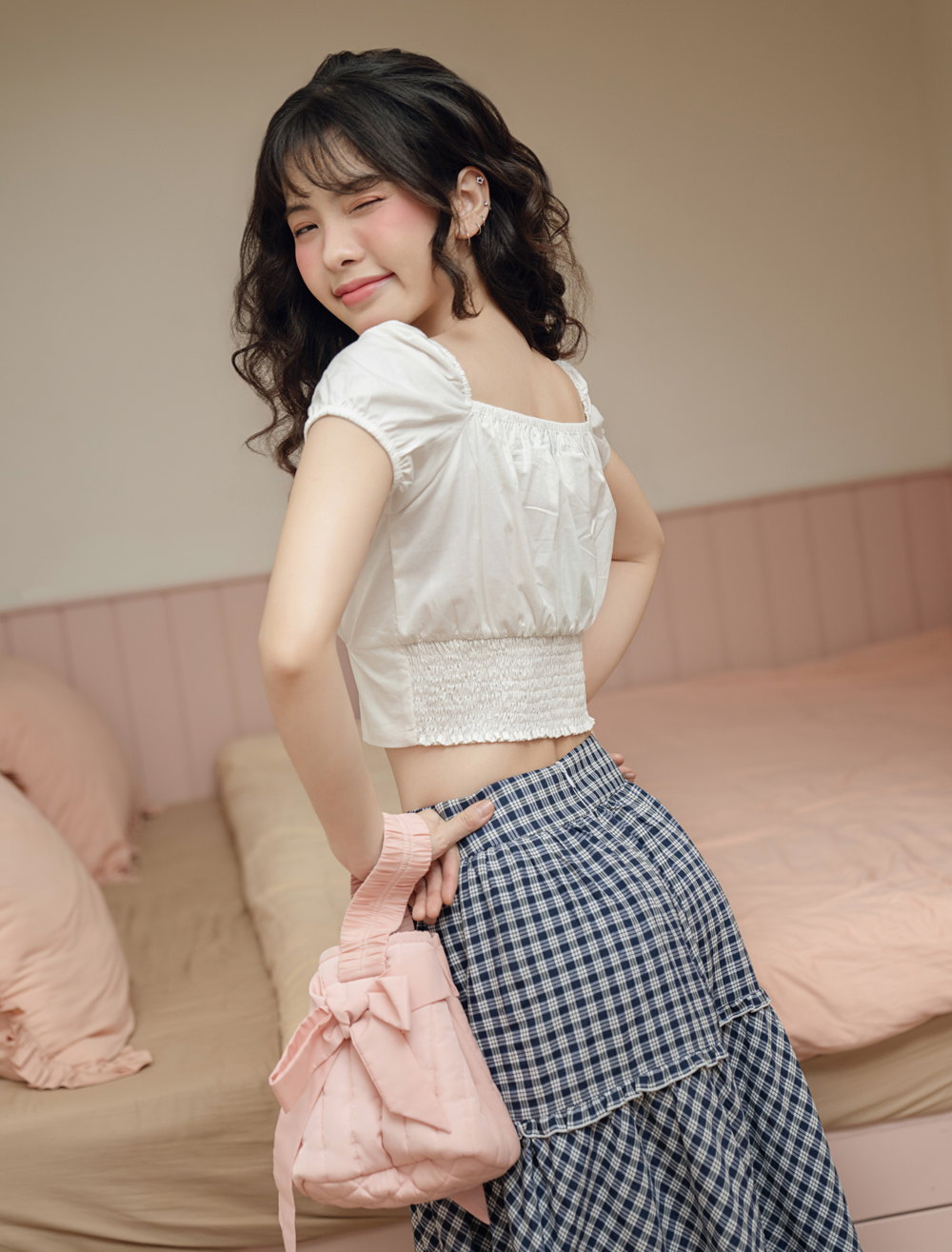 BLEUBIRD Áo thô ren Noah Top
