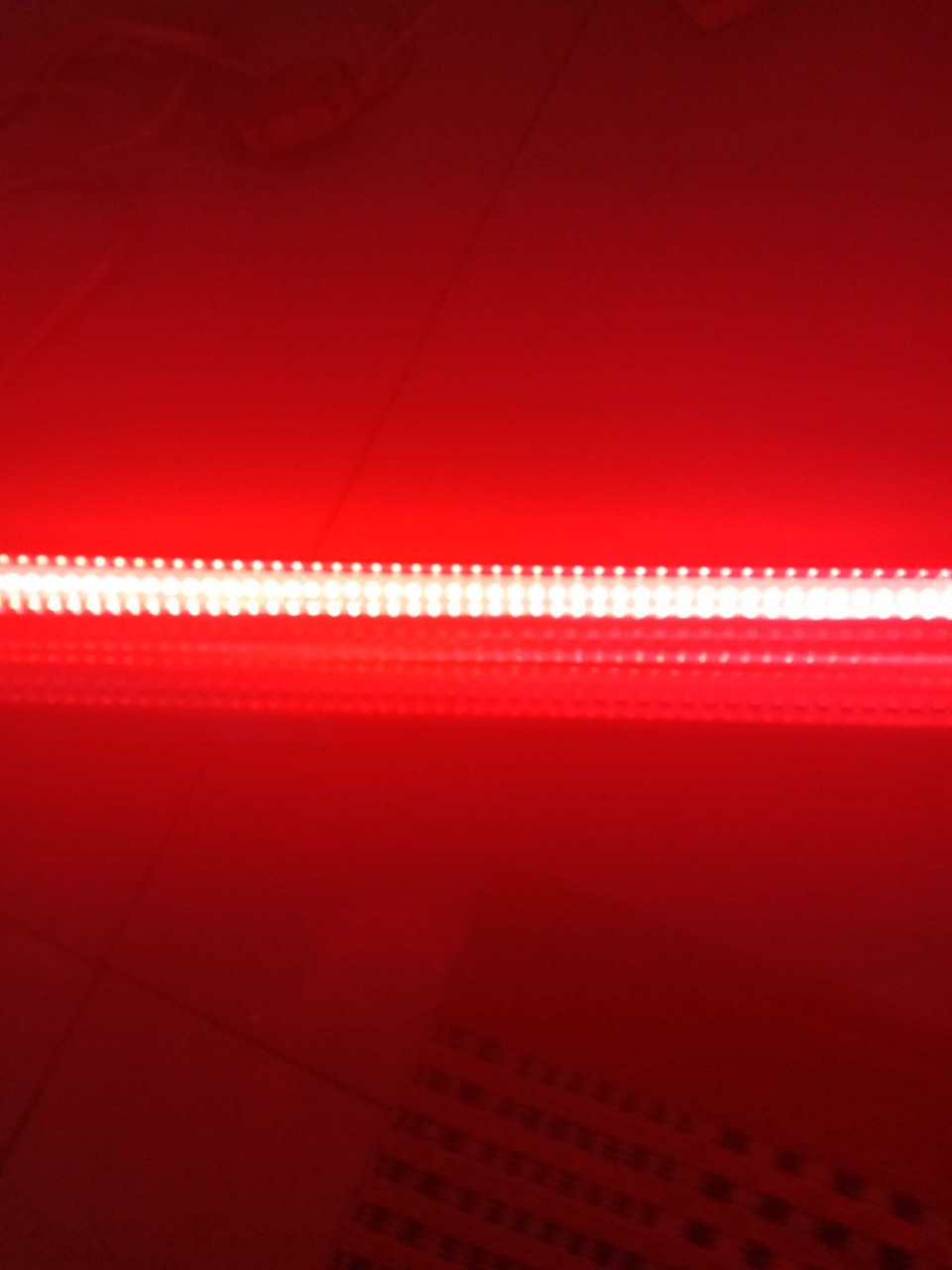 Đèn LED thanh siêu sáng dùng điện 220v(trắng,vàng,đỏ,xanh lá,xanh dương,hồng)