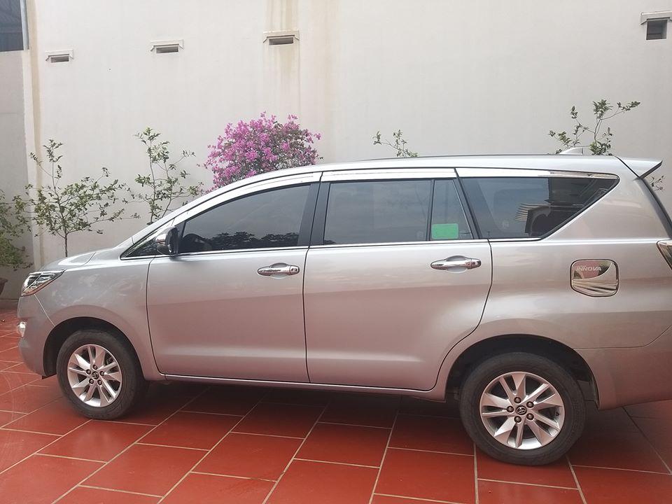 Bộ Vè che mưa mạ Com 8 chi tiết cao cấp xe Toyota Innova Form 2017 đến 2021