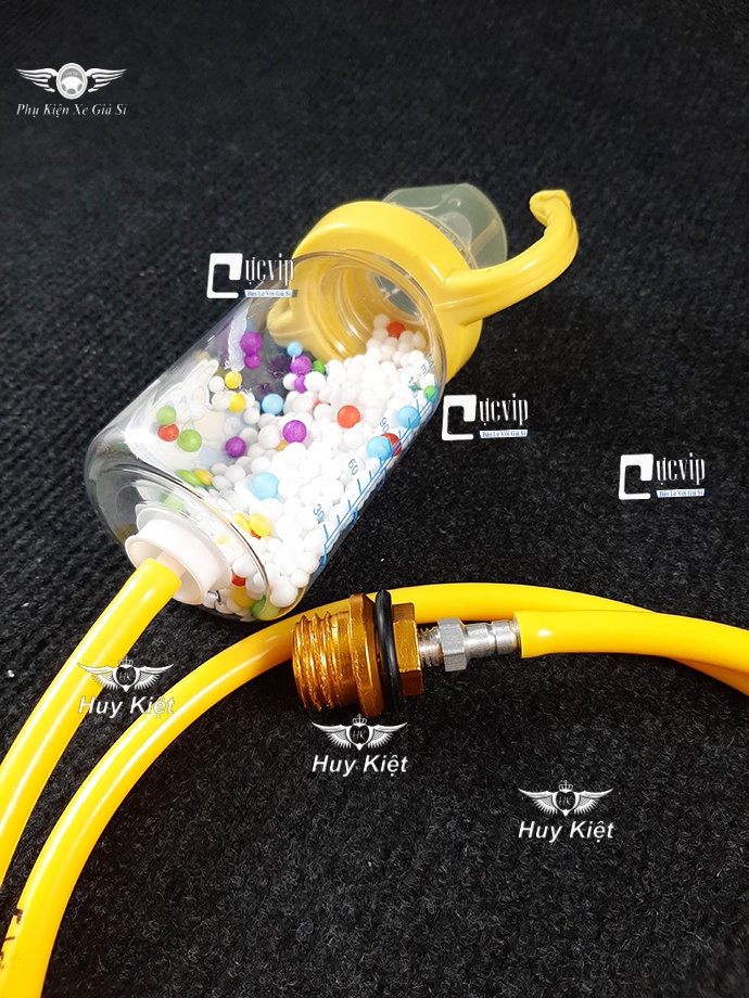 (Xanh) Bình Sữa Thông Hơi Xe Máy MS1527