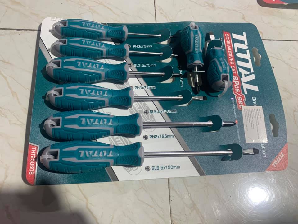 Bộ tua vít 8 cây TOTAL