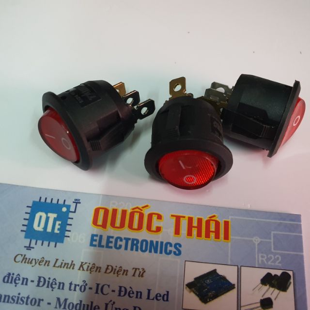 Combo 3 công tắc tròn có đèn