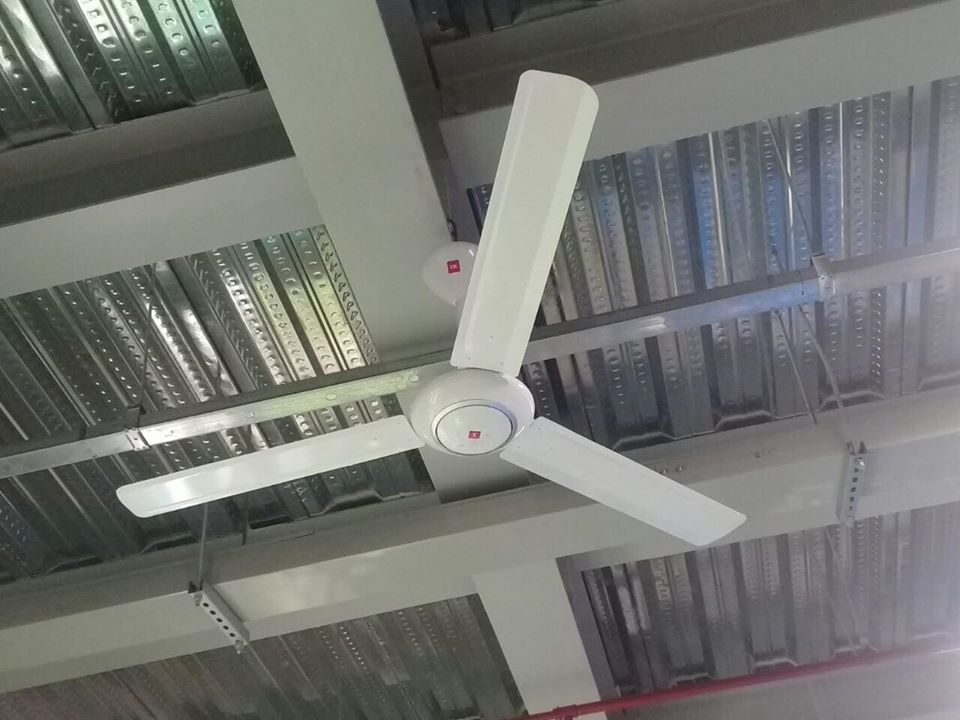 [Hình thực tế] Quạt trần KDK M60XG (3 cánh - 5 tốc độ), BH 2 NĂM