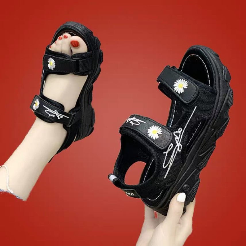 Sandal nữ,sandal học sinh,sandal 2 quai hoa cúc chữ ký siêu đẹp giá rẻ