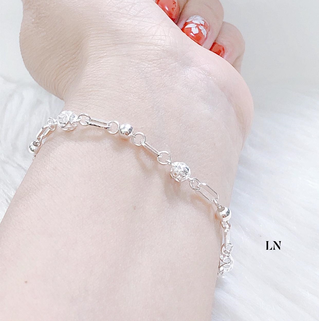 Lắc tay nữ thời trang bi cầu pha lê chất liệu bằng bạc s925 MS134