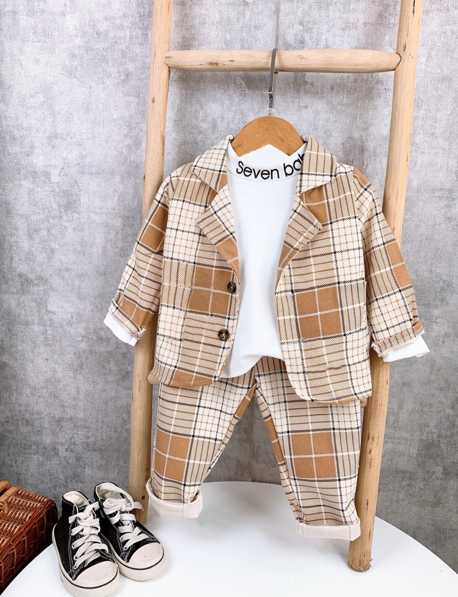 Bộ vest kẻ cho bé trai QATE846