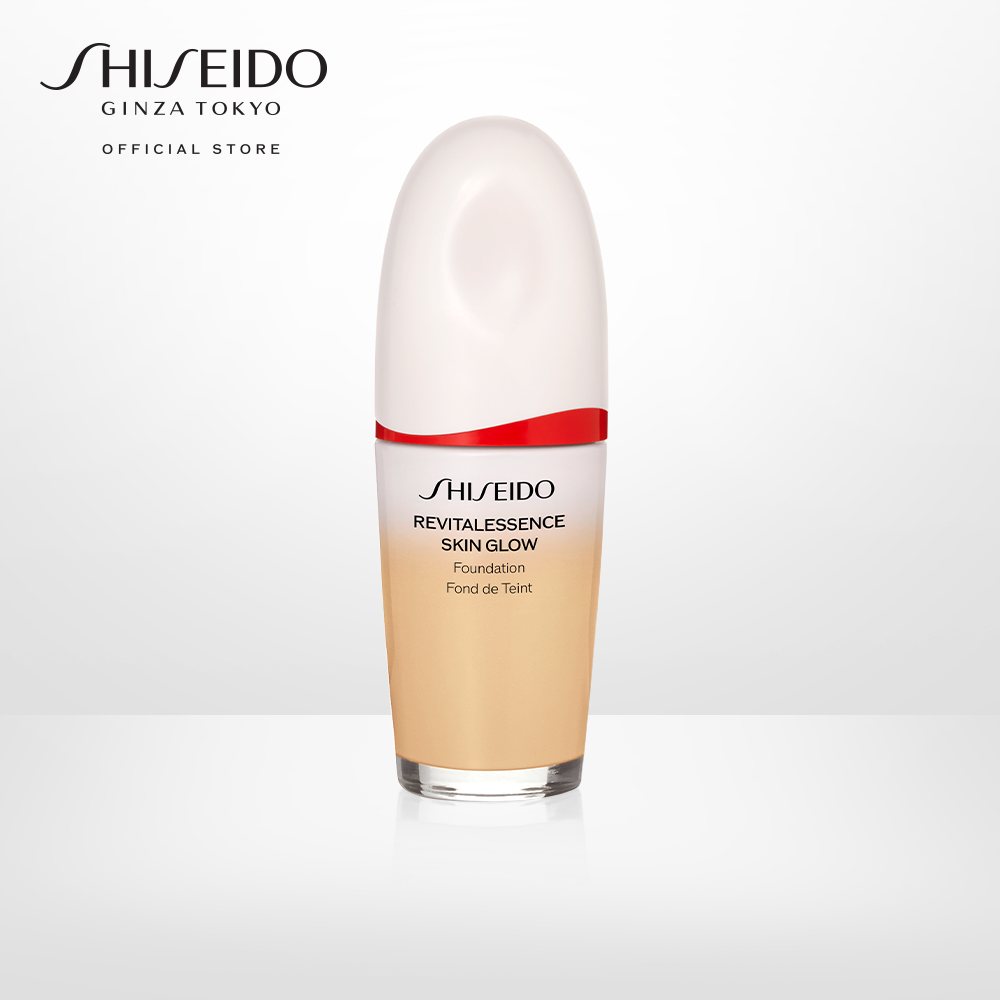 Kem nền Revitalessence Skin Glow Foundation 30ml