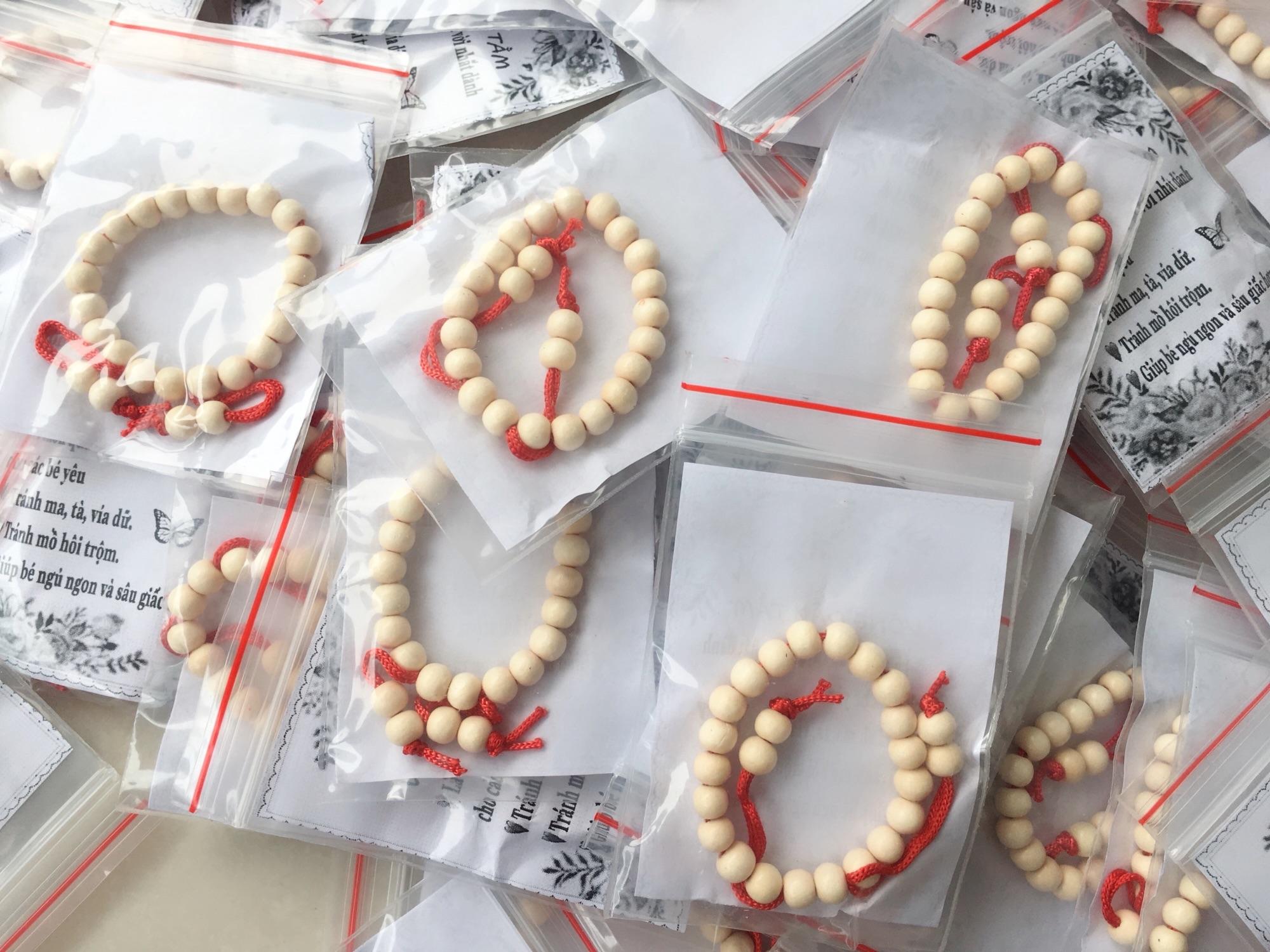 VÒNG DÂU TẰM CHO BÉ ( bộ 2 chiếc)