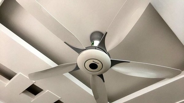 Quạt trần Panasonic F-60WWK