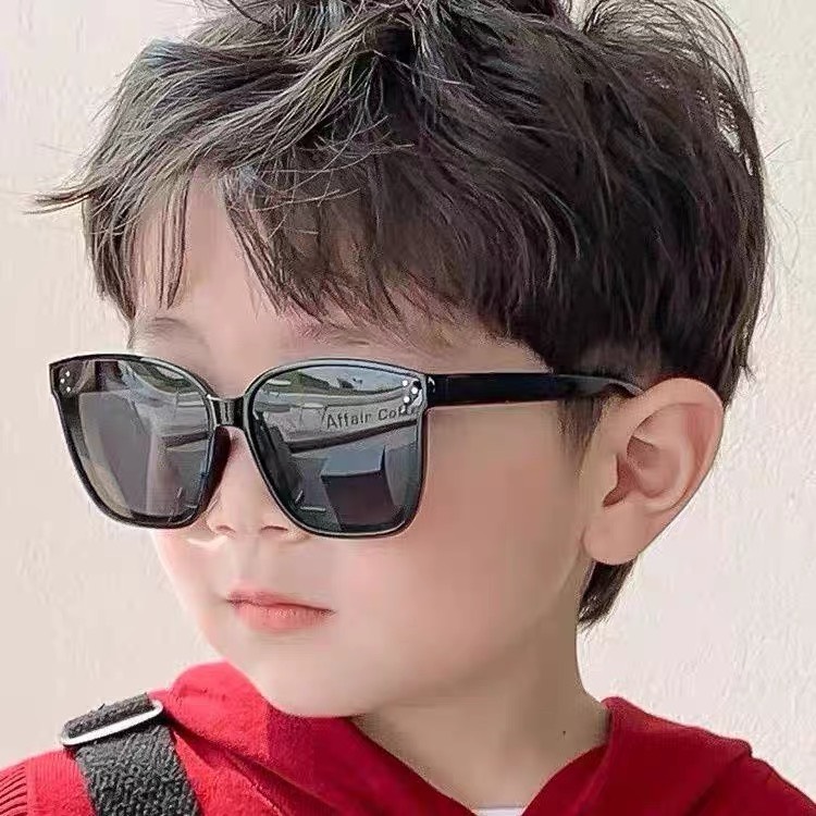 Kinh UNISEX 3 Chấm Hot Hit Phiên Bản Mini Cho Bé.
