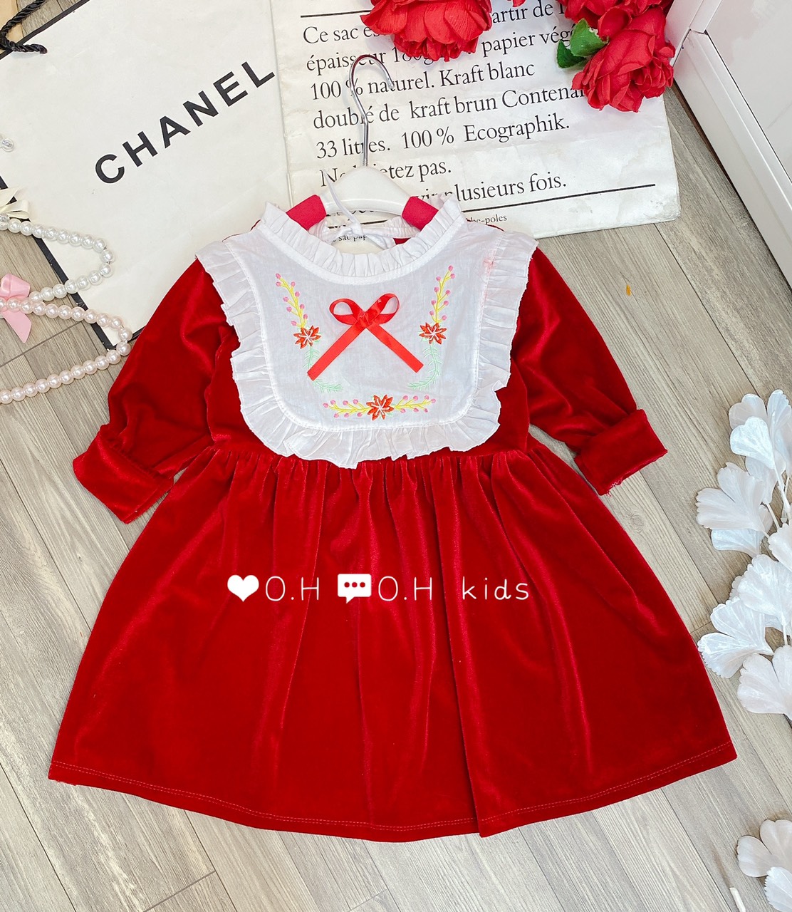 Váy nhung đỏ tiểu thư sang chảnh cho bé gái