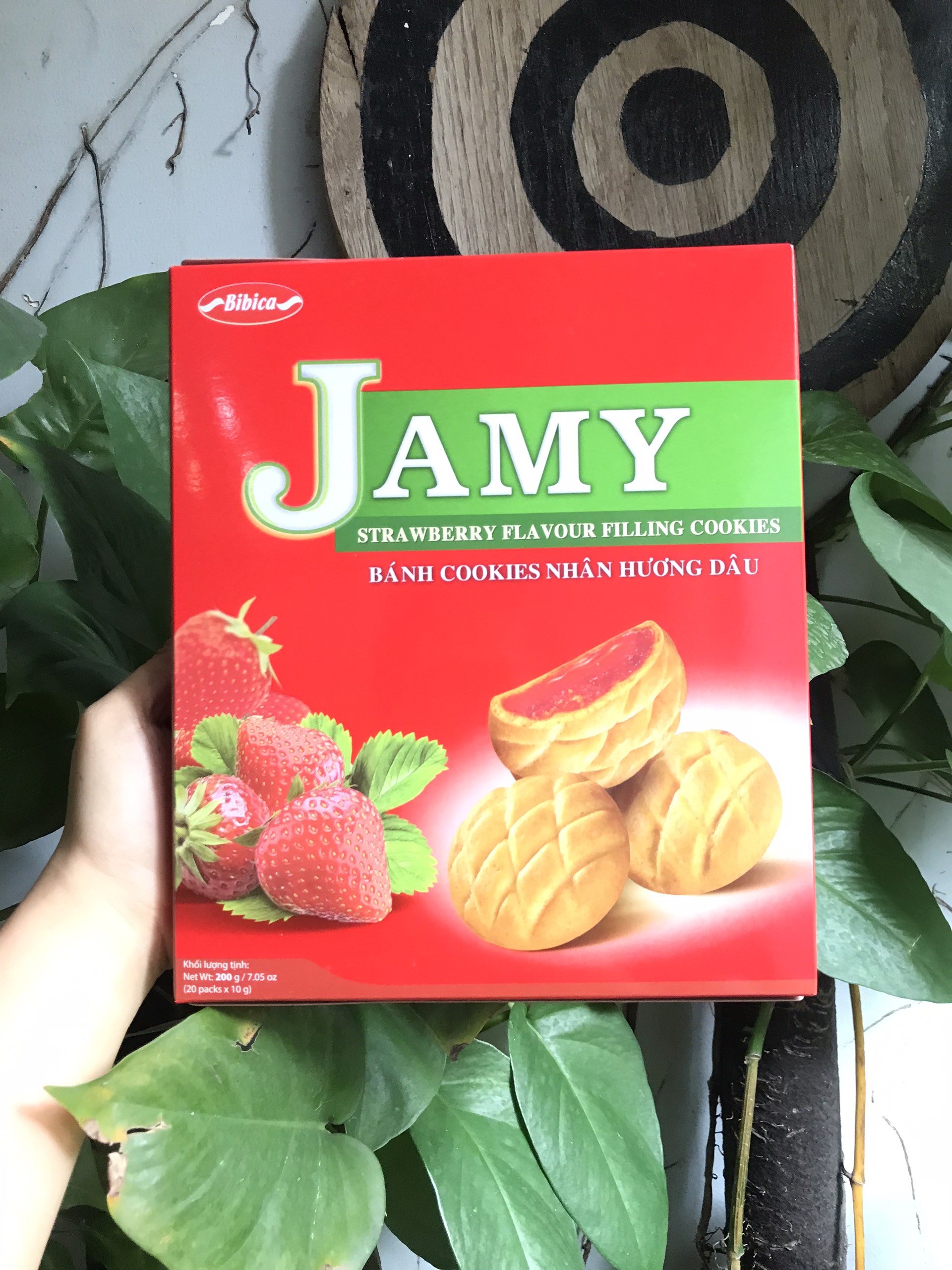 Bánh Quy Jamy Nhân Mứt Dâu (Hộp 200g)