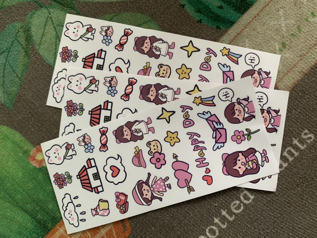 Sticker dán cute, bé gái dễ thương, happy day