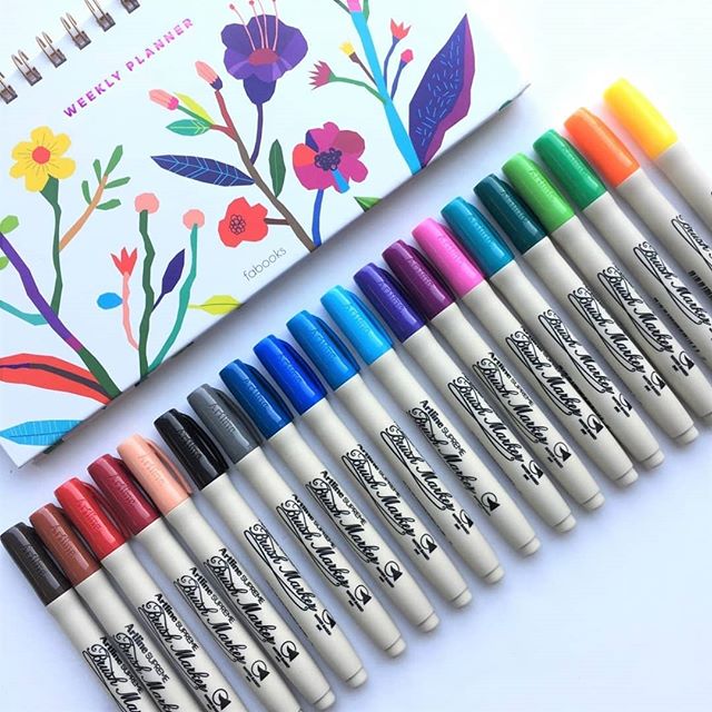 Bút đầu cọ thư pháp artline supreme brush maker