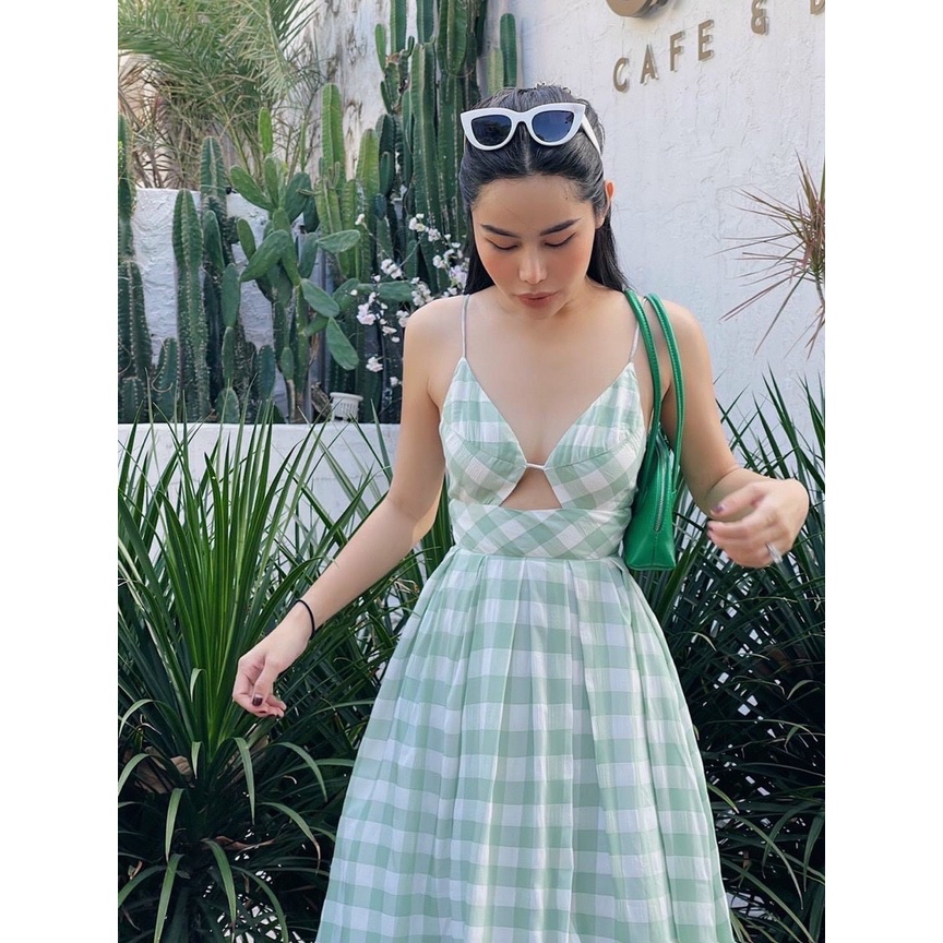 Đầm maxi caro khoét 2 dây - Maxi Ngọc Lan