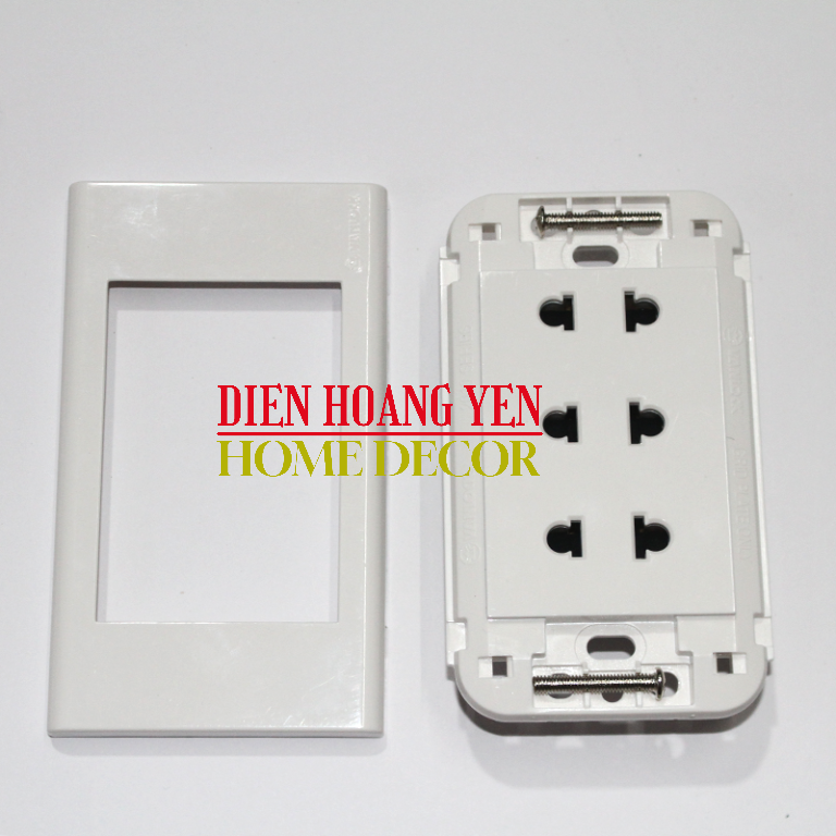 Mặt Ổ Cắm 3 Lỗ S18 - SINO loại 3 ổ cắm 2 chấu