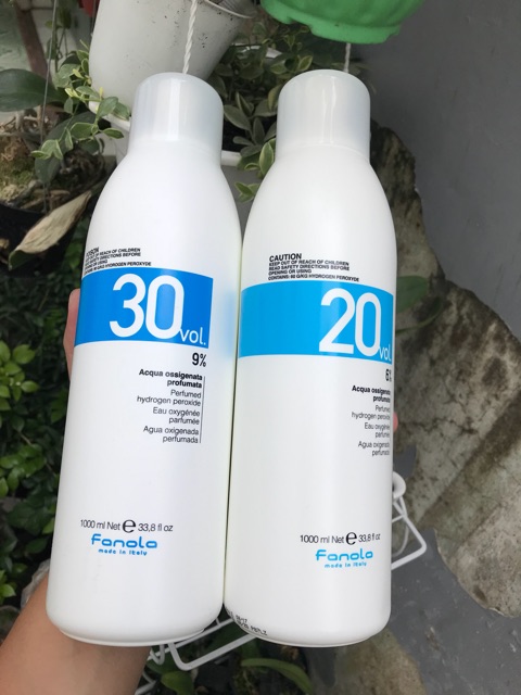 Oxy trợ nhuộm Fanola Perfumed Hydrogen Peroxide 1000ml ( New 2023 )