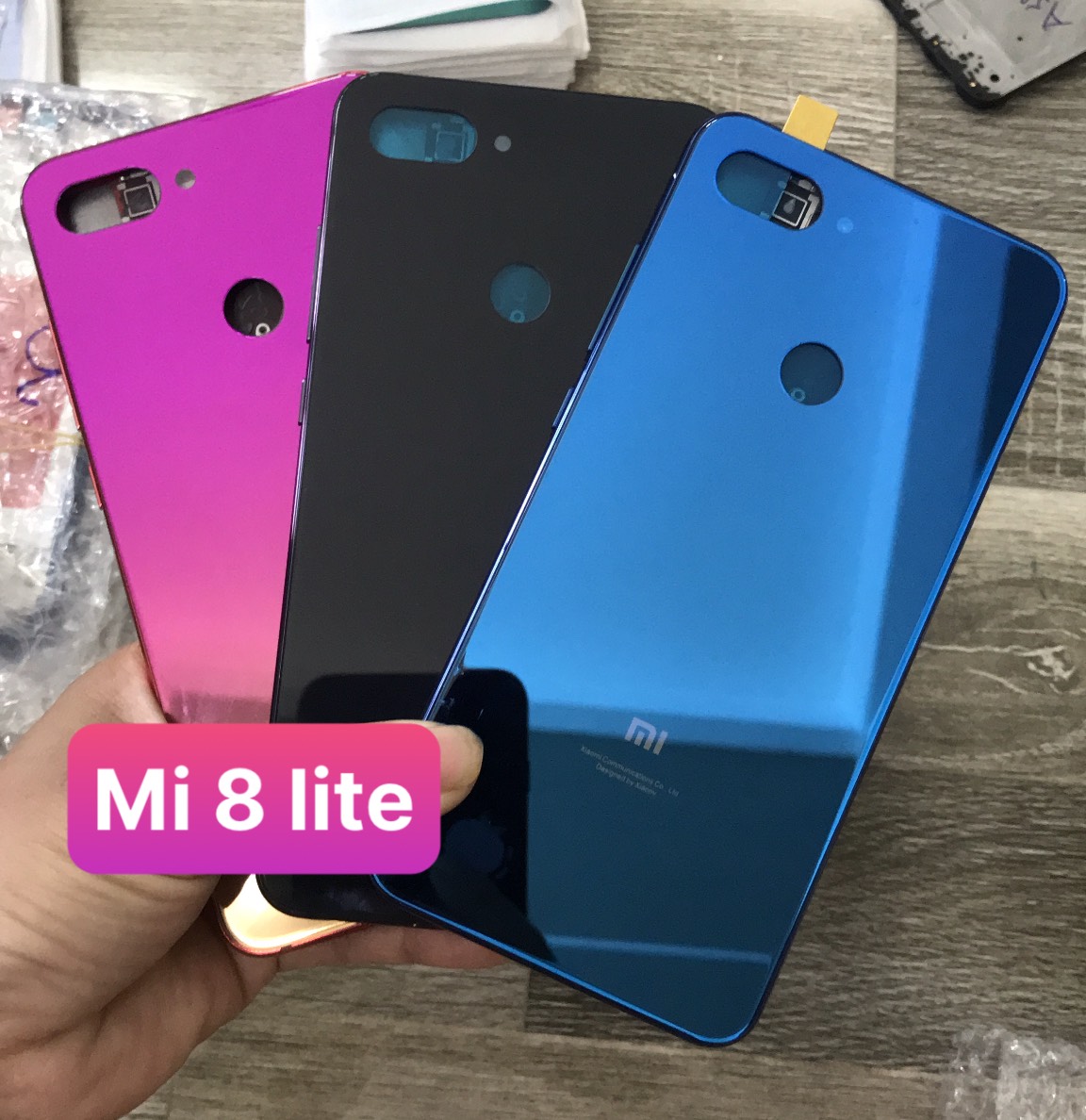 Bộ vỏ xiaomi Mi 8 Lite ( có cụm kính camera,nút bấm)