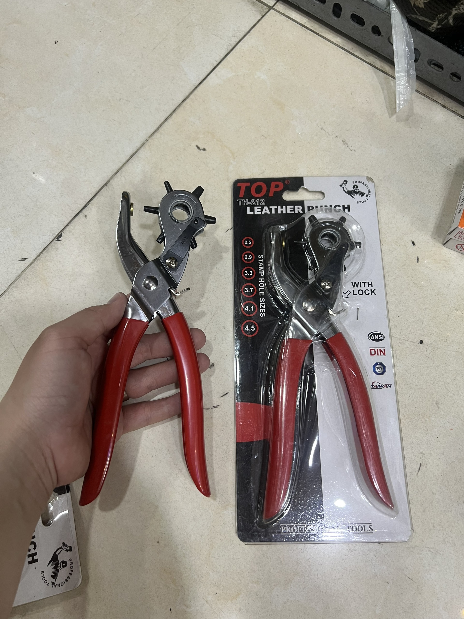 Kìm bấm lỗ thắt lưng ,dây nịt , đồ da , giấy bìa , ...( 6 size lỗ )