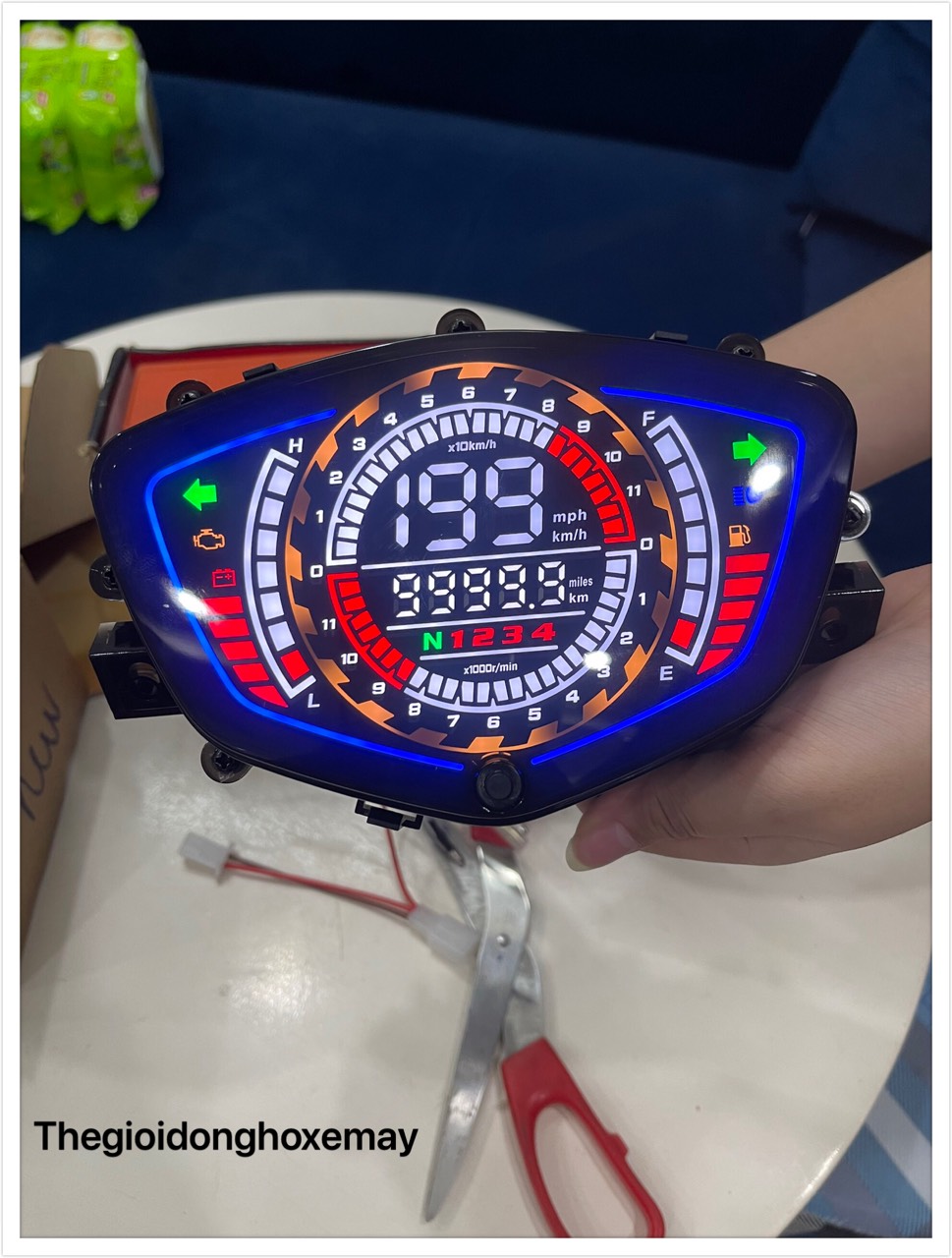 Đồng Hồ LCD Sirius Plus Điện Tử 2022