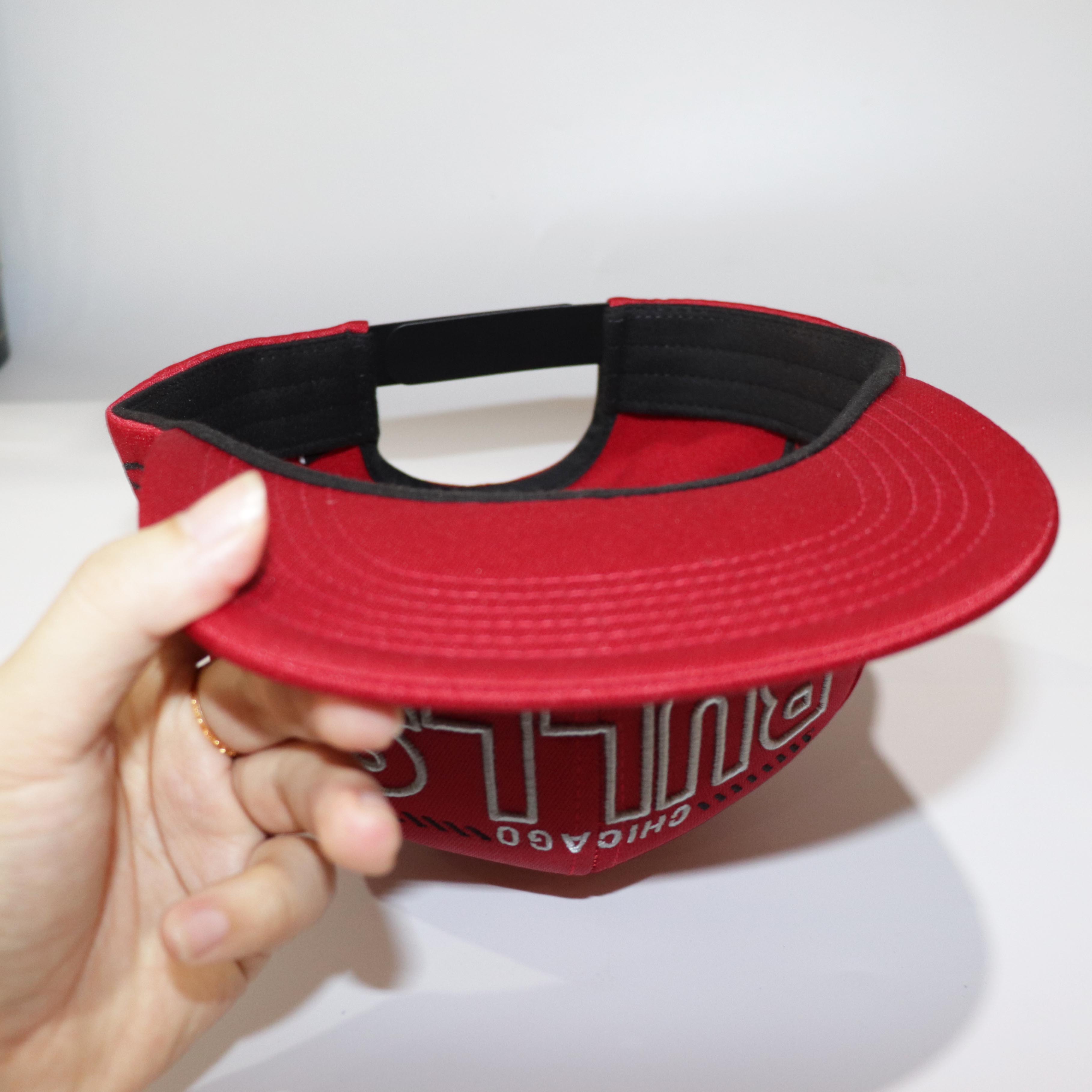 Nón Snapback NHS BullNBAĐ Đỏ Đô Logo thêu 3D .