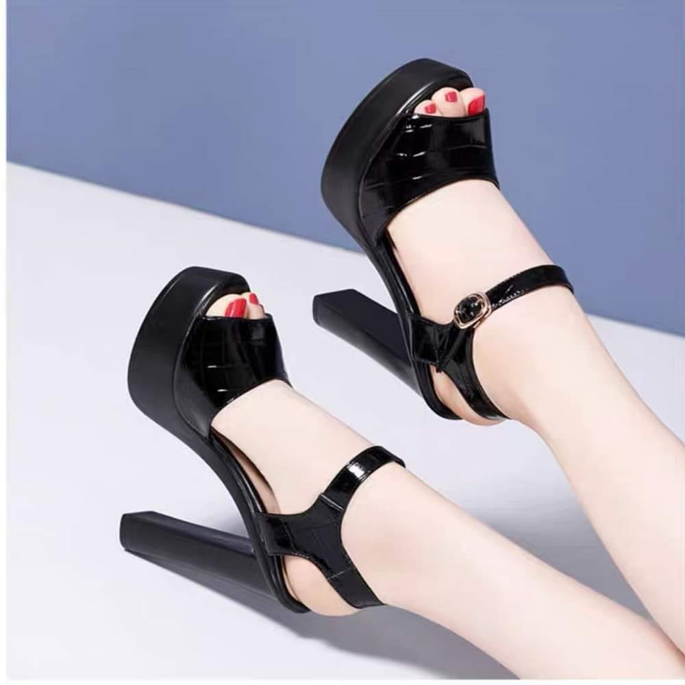 GIÀY SANDAL CAO GÓT VÂN CÁ XẤU 10P