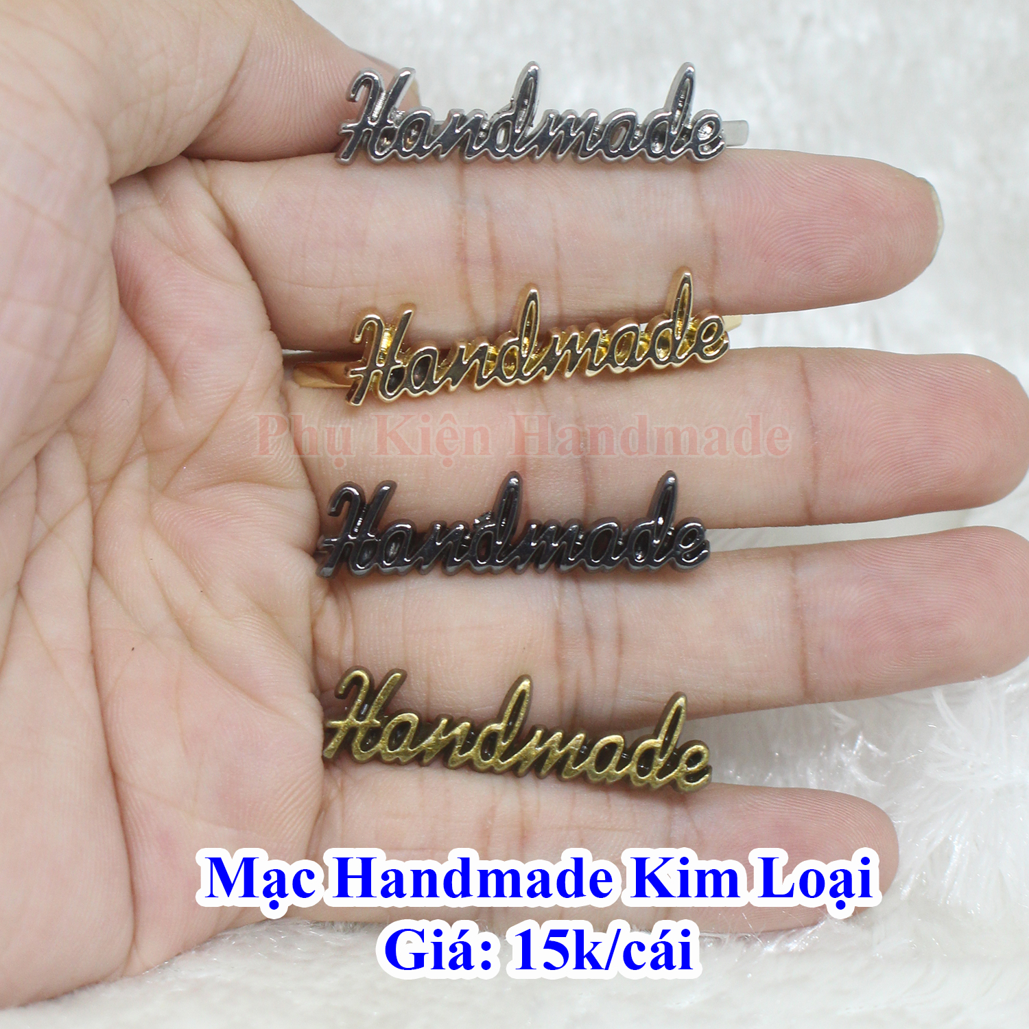 Mạc handmade chữ kim loại làm túi xách