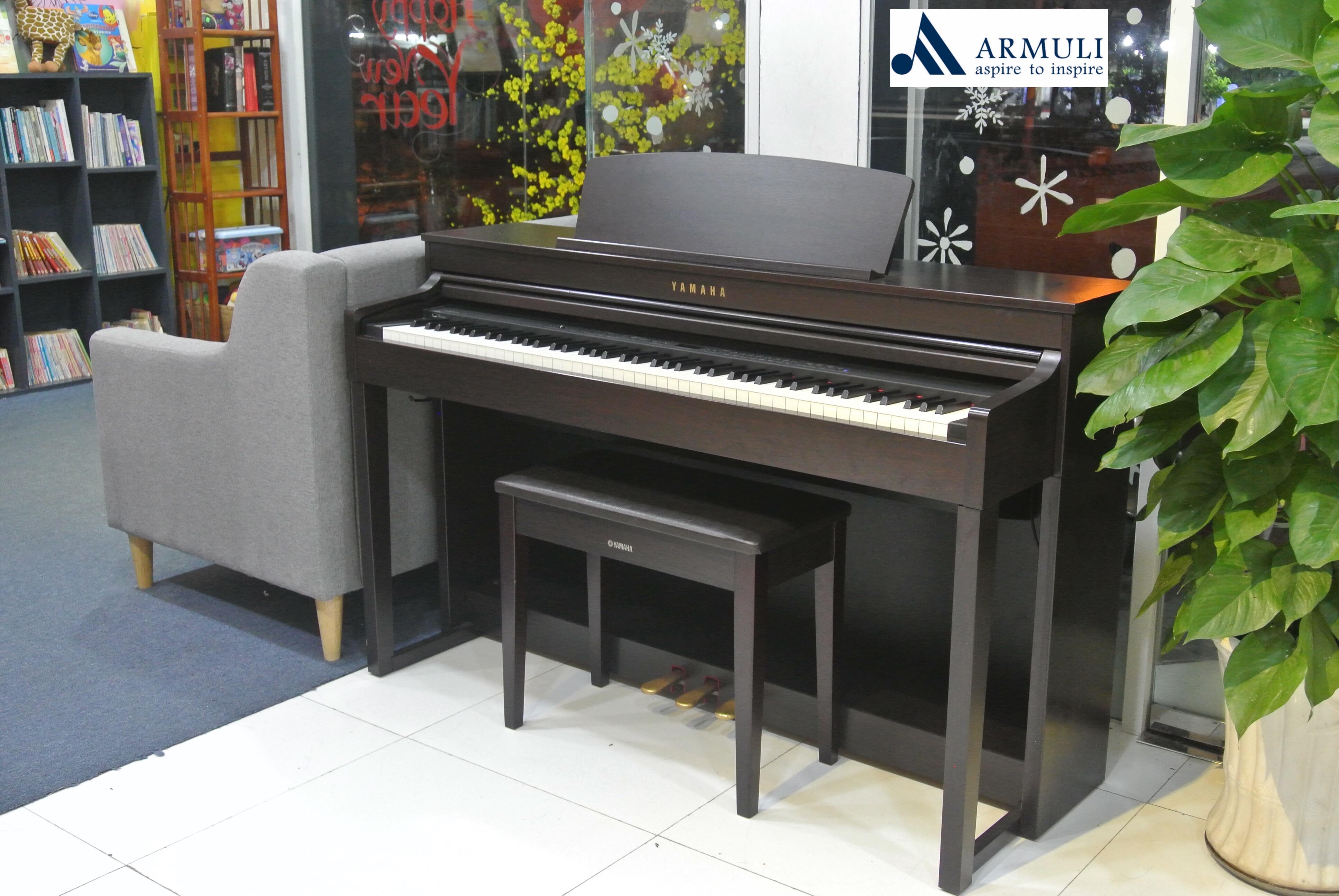 [HCM]đàn piano Yamaha Clavinova CLP 470.