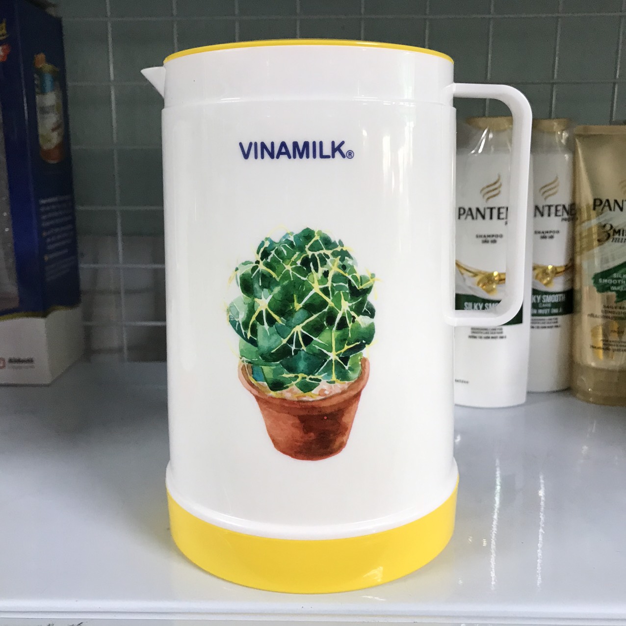 Ca giữ nhiệt cao cấp Vinamilk 1.5 lít