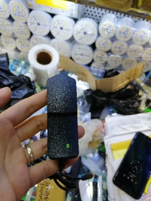 1c nguồn adapter 12v 2a
