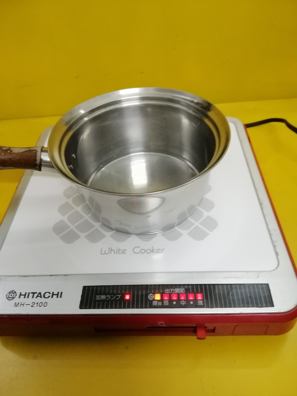 Bếp từ đơn nội địa Nhật Hitachi MH-2011 (110959) (bếp cơ)